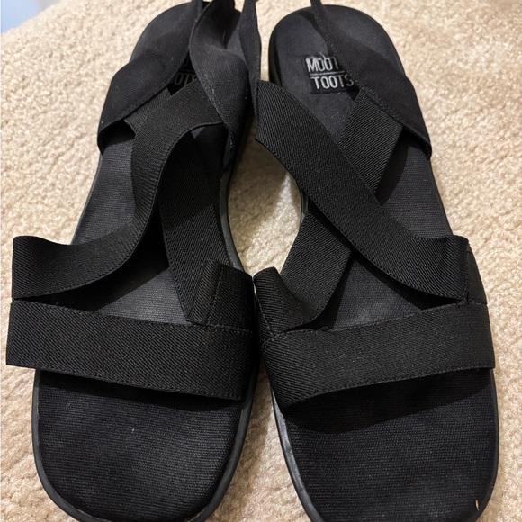 Mootsies Tootsies Shoes - Mootsies Tootsies Black Sandals Size 11